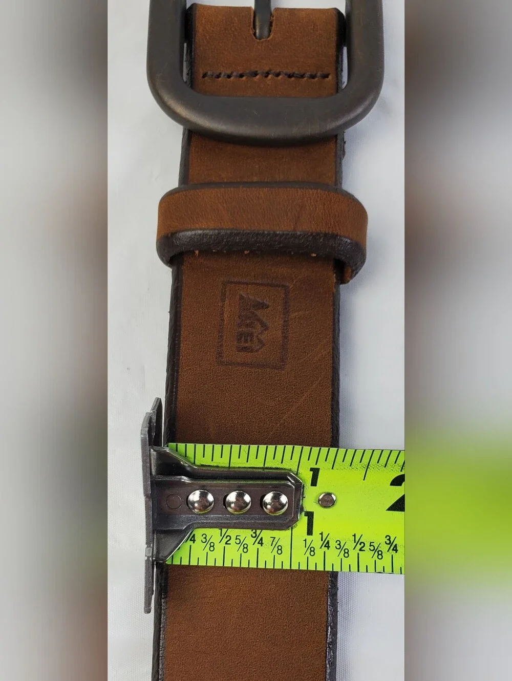 REI Mens Brown Leather Belt Solid Brass Buckle USA Made 799501 - Size 38 - EUC